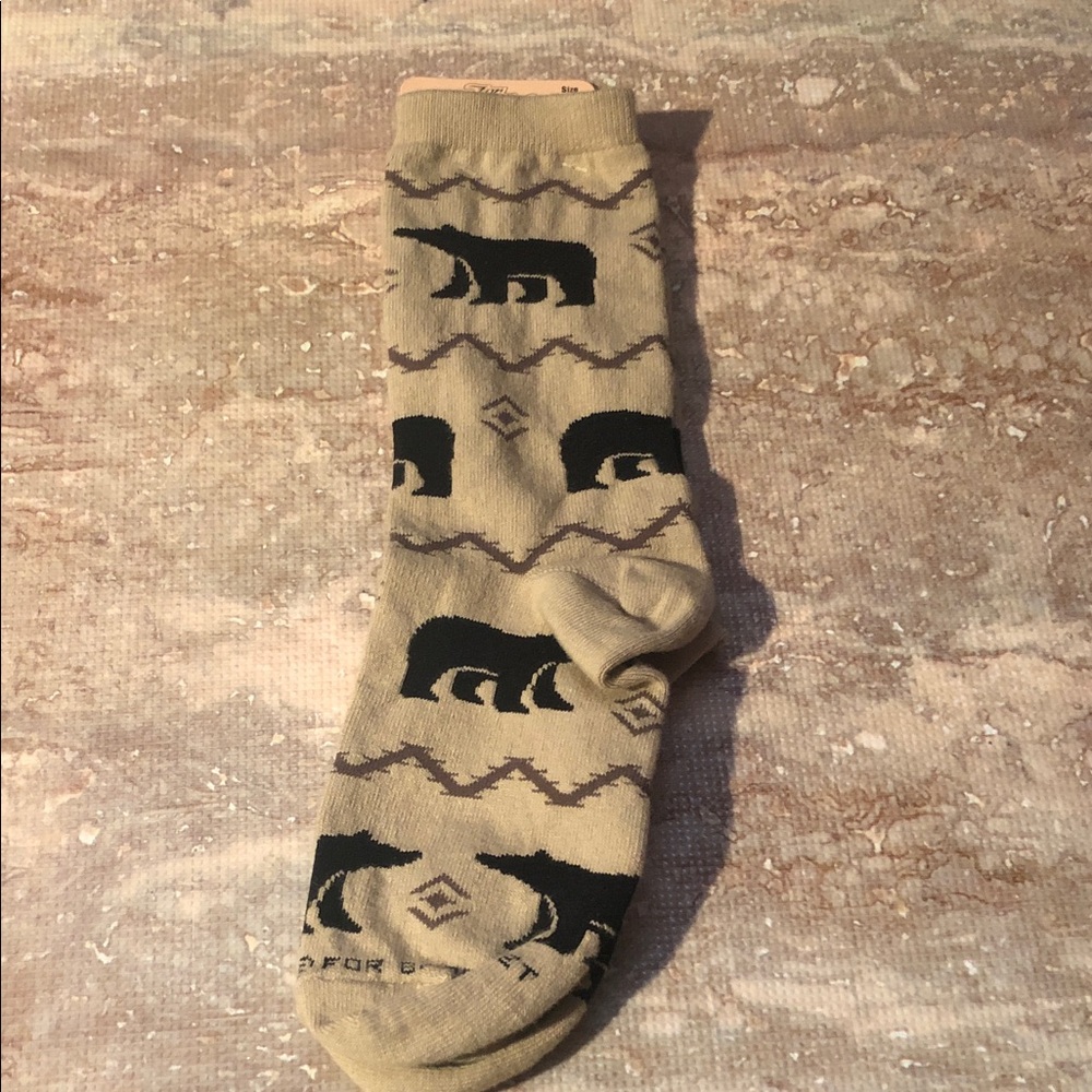 🆕For Bare Feet Beige Crew Socks with Black Bear Motif size 9-11
